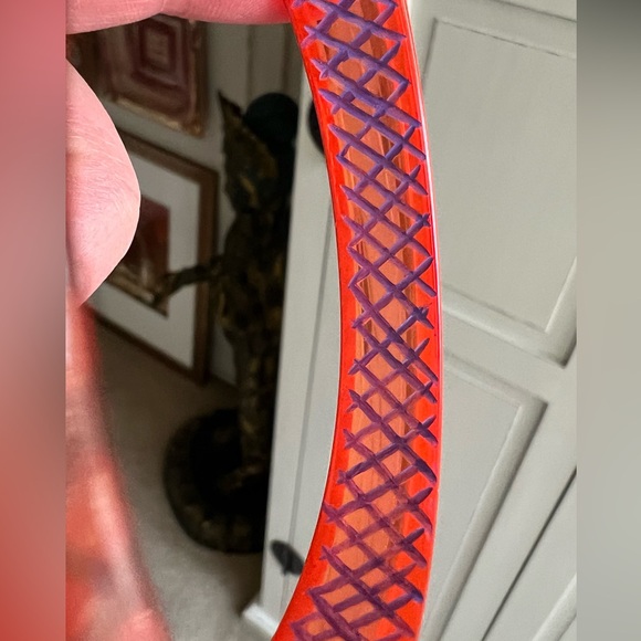 Unique Bakelite Bangle - Picture 5 of 5